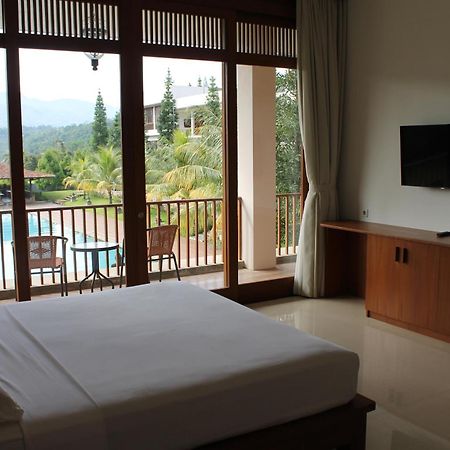 Jimmers Mountain Resort Puncak Εξωτερικό φωτογραφία